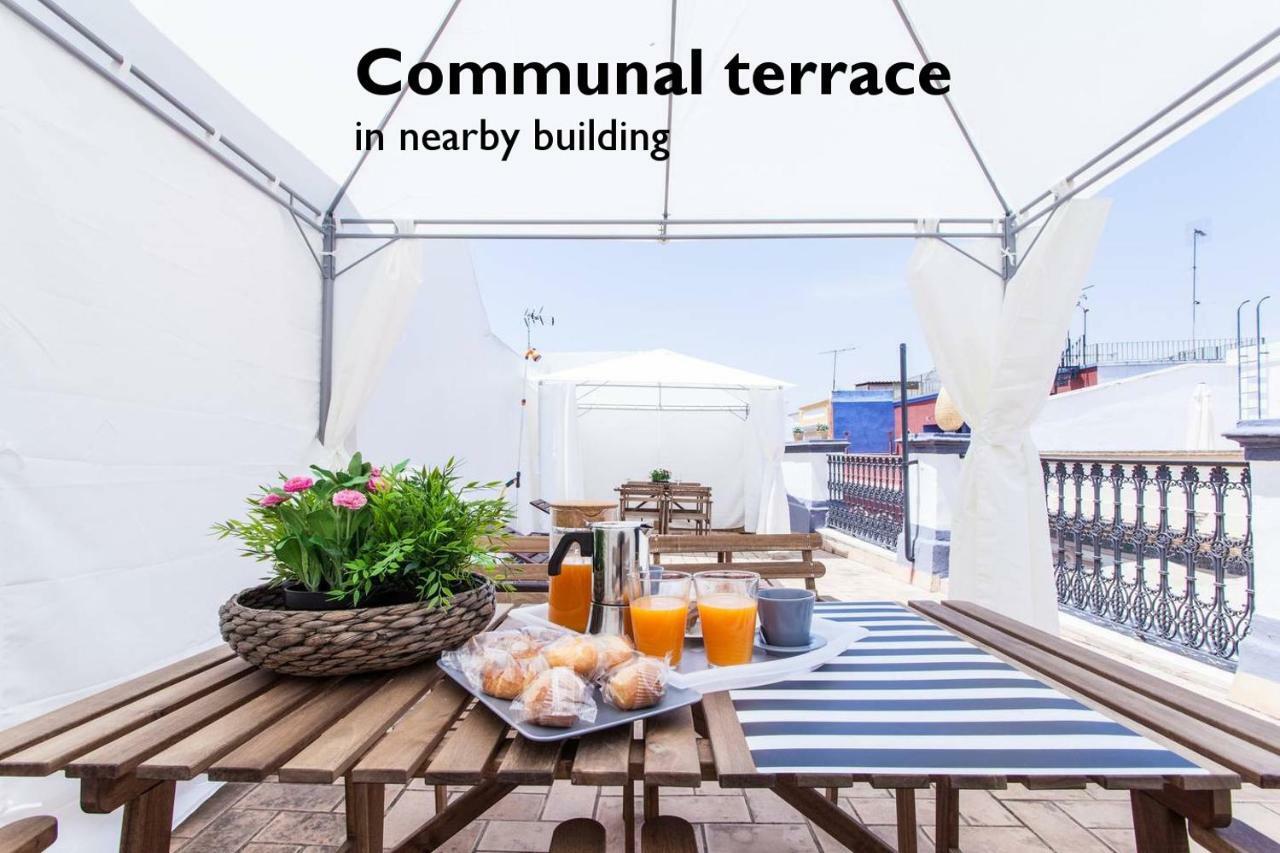 Hostly Acetres 1B-2B Center-Fibre-Conmunal Terrace-Parking Optional Sevilla Exteriör bild